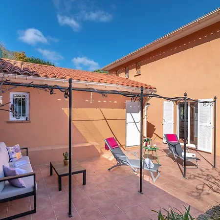 Spacious On The Cornice Of Olive Trees